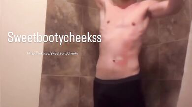 I love to cum watch my big dick jump till I explode