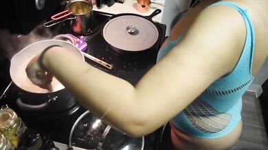 Hotwife cooks in flimsy lingerie dripping while thick ass sways shameless