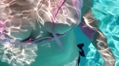 Underwater Bikini Big Boobs Italian Milf Fetish Wet Tits