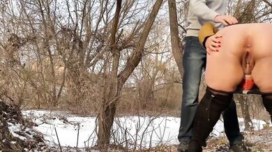 Stepmom’s fat ass gushes public pee for me in nylon boots