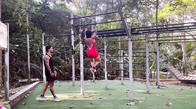 Full-body training with a predominance of pulldowns