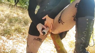 Milf dildo wrecks her wet pussy in public till strangers gag