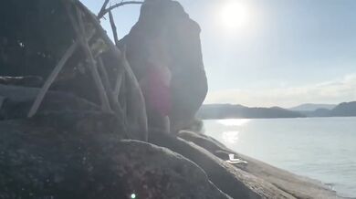 Stranger in the river sucks me dry mamada amateur hookup