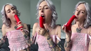 Slut daddy’s perfect stepsis rides her dildo raw and screaming