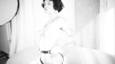 Fading latina moans tattooed goddess solo squirt