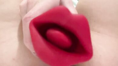 Shaved Pussy Pulsates With Vibrator Close Up Drip Wets Amateur Solo Squirt