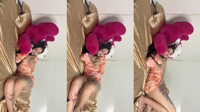 Begging for it in every position 18 year old Asian beauty wants it rough