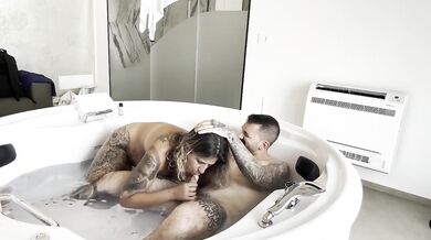 Hot blonde jacuzzi fucking legit amateur couple raw anal