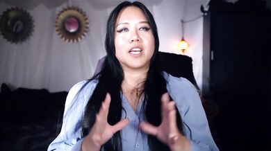 Dominatrix Mara Teaches Project Dominance Without Aggression