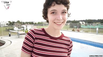 Holiday flirt escalates - sex at the hotel pool! Hopefully nobody catches me!