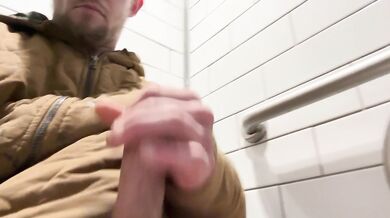 Quick Walmart bathroom jack