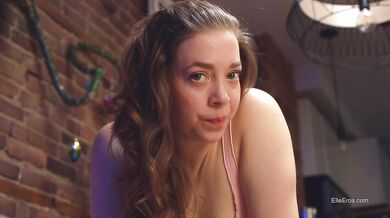 The Pegging Present - Pegging POV - Elle Eros