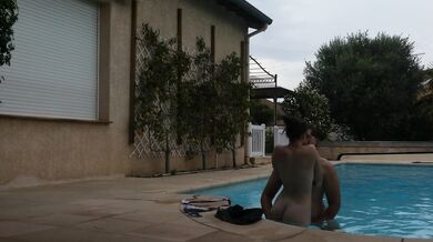 We enjoy the holidays at the swimming pool