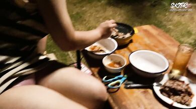 THAI Real Public GIRL Holiday with buffet food วันหยุดกับอาหารบุฟเฟ่ของเรา