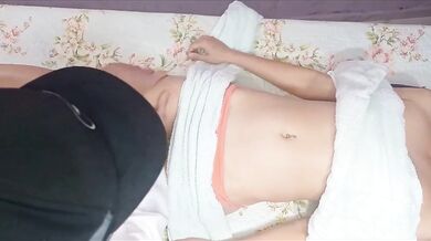 Latina massage squirt surprises client with real erotic massage