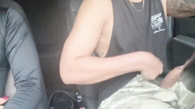 Petite Latina Schoolgirl Ravaged Her Handjob in Car Until He Exploded