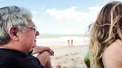 My rich boyfriend went for a coconut my beach stranger fucked me raw while he was gone