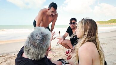 My rich boyfriend went for a coconut my beach stranger fucked me raw while he was gone