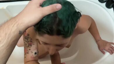Stepmom didn't notice it was her stepson in the bathroom sucking his big cock