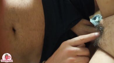 Milf italiana lecca fino a soffocare la fica bagnata e arrapata