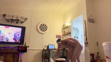 Wife's Quickie Ends With Big Dick Stretching Her Raw