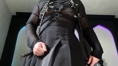 Goth latina rides pillow straps on till ruin