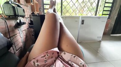Morena fingered in public creampie orgasm screams