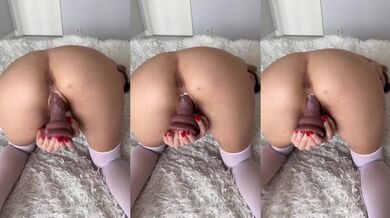 Seductive brunette solo play with tattooed skin and dildo ride