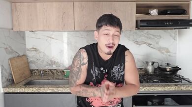Latina loses control in the wild with a tattooed girl