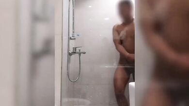 Shy stepsister warms up with me in bathroom POV big ass creampie