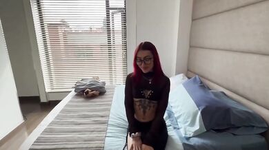Big dick stranger deep throat thanks in tattoo parlor