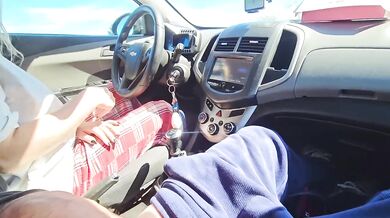 Roadside Blowjob and Handjob With Girlfriend Public Cumshot