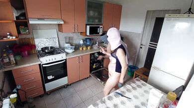 Hairy Latina Milf Gets Destroyed By Amateur Couple Cooking Naked Massage Gushing Cumshot