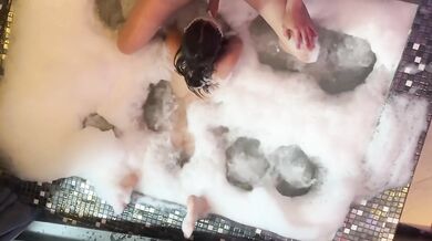 Jacuzzi Sex Destroyed Cute Teen Stepsister Gushing Wet Mirror Blowjob Foam Hotel Los Angeles