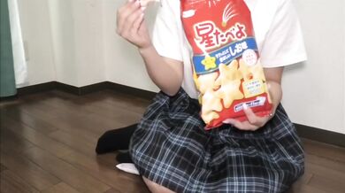 Quiet Bob Cut Girl Gushing Squirting Vibrator Deep Vagina Pleasure Masturbation