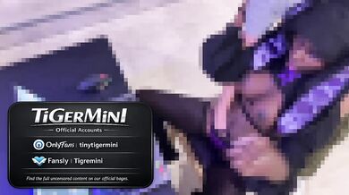 Gaming Girl Destroyed By Big Dick Creampie While Playing LoL