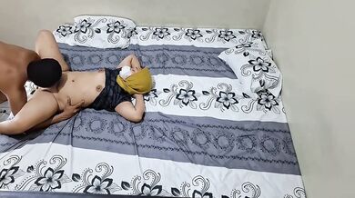 Teman suamiku yang lagi sangek numpang buang pejuh dalam memekku