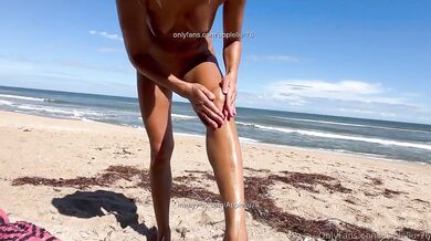 4K Beach Spider Position Destroyed Gushing Creampie Asian MILF Real Couple Amateur Homemade Hot Wife