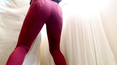 Skinny Jeans Destroyed Gushing Big Ass Pawg Dancing Strip Tease Sensual Sex