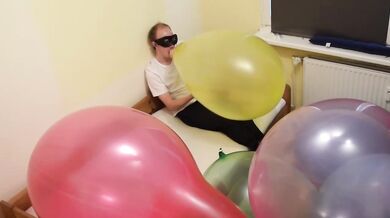 Gushing Blowjob Destroyed By Amateur G24 Crystal Yellow Balloon Choke