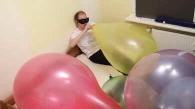 Gushing Blowjob Destroyed By Amateur G24 Crystal Yellow Balloon Choke