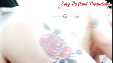 Alone in bed exploring her wet pussy tonight solo play