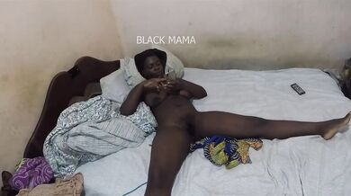 Black Girl Exhibitionist Solo Masturbation Naked On Bed Amateur HD