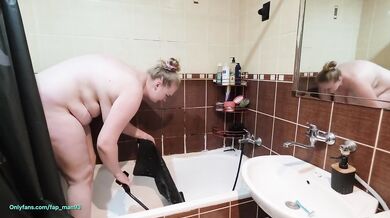 Horny Chubby Girl Showers and Shaves with Big Natural Tits in Hot Shower Amateur Solo Female