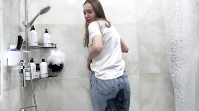 Desperate Blonde Pissing In Jeans Gushing Omorashi