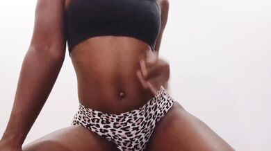 Hot Latina Solo Fingering Big Ass Nalgas Grandes Culona Placer Masturbacion Ebony Amateur