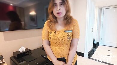 Blonde Milf Hotel Manager Destroyed By Indonesian Mom In Doggystyle Blowjob