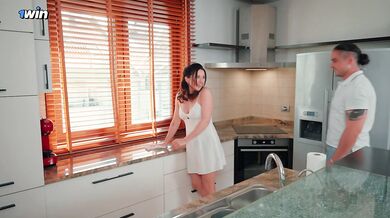 Fucked my wife in the kitchen with a powerful cumshot