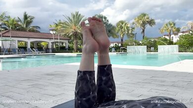 Poolside Feet Tease Barefoot And Soaking Wet Destroyed Gushing Choked