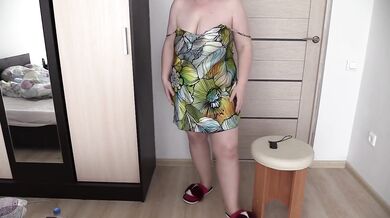 Amateur BBW MILF with big saggy tits and hairy pussy